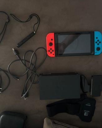 NINTENDO SWITCH - COME NUOVA + GIOCHI