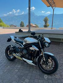 2018 Triumph Street Triple RS