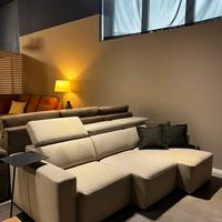 Divano lineare con 3 sedute estraibili