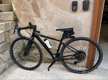 Gravel cannondale topstone 3