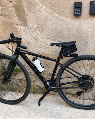 Gravel cannondale topstone 3