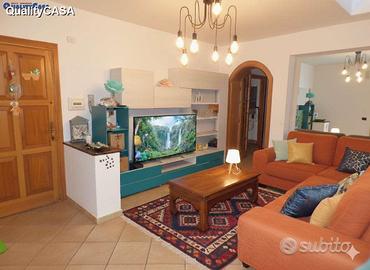 Appartamento con terrazzo a Castelferretti