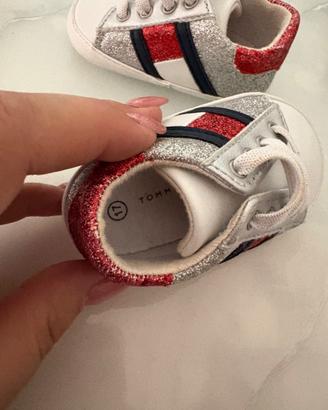 Scarpe neonata culla tommy hilfiger n 17