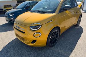 FIAT 500 (2020-->) 500 Berlina Hybrid Icon
