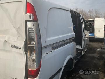 taglio posteriore mercedes vito w639 post dx sx