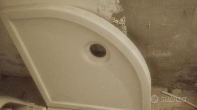 Piatto doccia semicircolare 