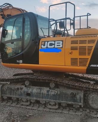 Escavatore Cingolato JCB 235