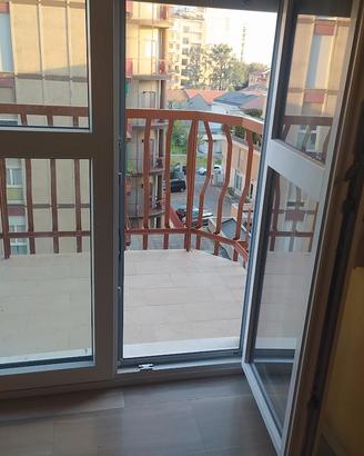 Libera dall'1 /9 ampia camera Seregno centro