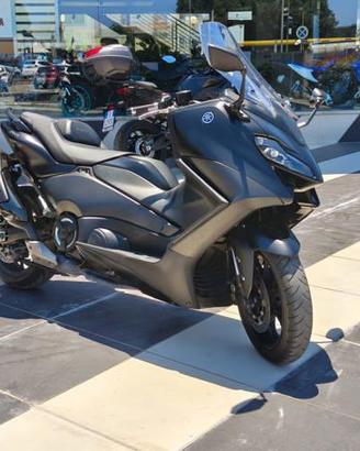Yamaha T Max 560