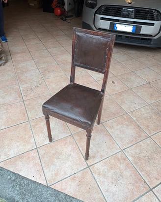 Sedia vintage in legno massello, pezzo raro
