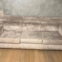 Divano 3 posti + pouf grigio chiaro  Poltronesofà