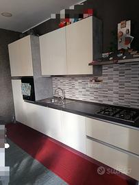 ARREDAMENTO COMPLETO 