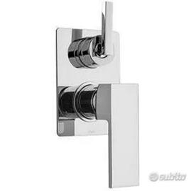 Paini Dax incasso doccia+parte esterna