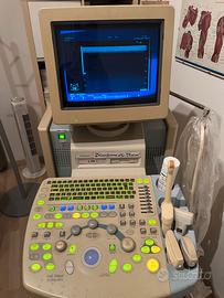 Ecografo Hitachi EUB 8500