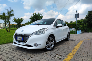 Peugeot 208 allestimento Allure 1.4 HDi 68cv