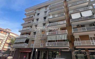 QUADRIVANI LIBERO CON P.AUTO