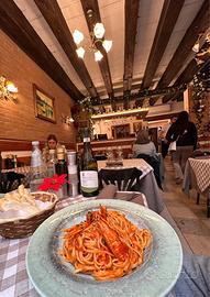 Ristorante sulla strada di forte passaggio