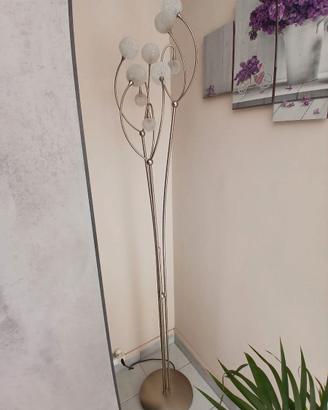 Lampada da terra moderna