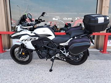 BENELLI TRK 502 X