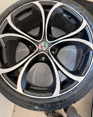 Cerchi Alfa Romeo R18