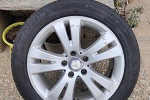 Cerchio con gomma 225/50 R17