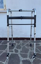 Deambulatore ripiegabile (leggero)