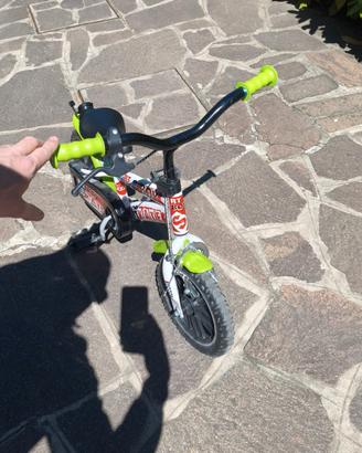 Bicicletta con cerchi da 12" per bambini di due an