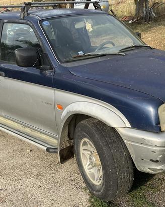 Mitsubishi l 200 cassone lungo