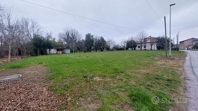 Terreno edificabile residenziale/commerciale