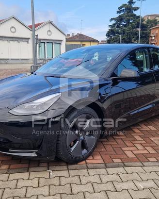 TESLA Model 3 RWD