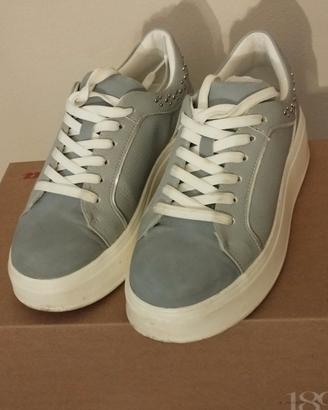 Sneakers donna Bata 
