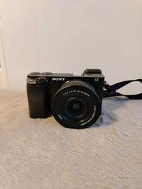 Sony Alpha 6100 + 16-50mm OSS