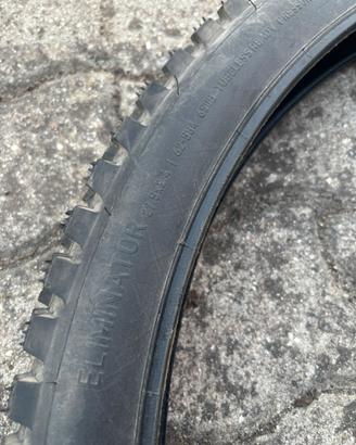 Specialized Eliminator Grid Gravity 27.5 x 2.4
