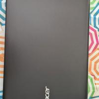 Acer 15.6" LCD LED con Windows 8