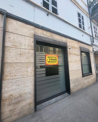 Pinerolo intenso passaggio negozio ufficio160 mq