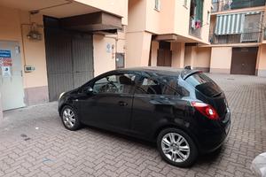 Opel corsa D 1.2 85cv 2012