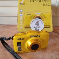 Nikon coolpix s32