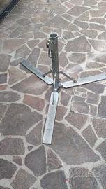 Cavalletto per ombrellone di grandi dimensioni
