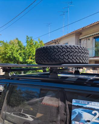 rack/portapacchi con pannello solare