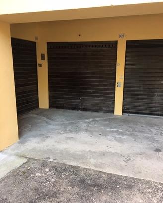 Garage - uso magazzino / deposito