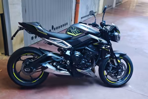 Stret Triple 765R MY 2023