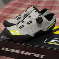 Scarpe e casco x mtb