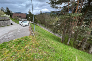 Terreno con parcheggio