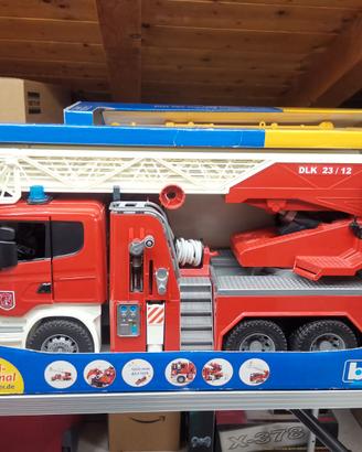 BRUDER Camion pompieri