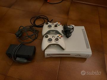 Xbox 360 + 2 Controller + 8 Giochi