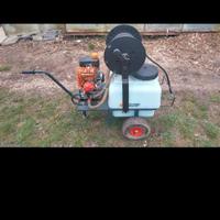 Motopompa irroratrice a carriola Comet