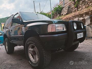 Opel Frontera 2.5