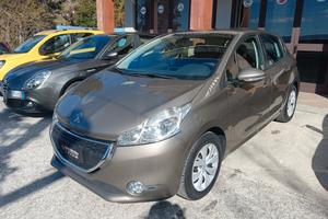 Peugeot 208 1.4 HDi 68CV 5P NEOPATENTATI