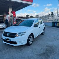 Dacia Sandero 1.2 GPL 75CV 2015 DA VETRINA