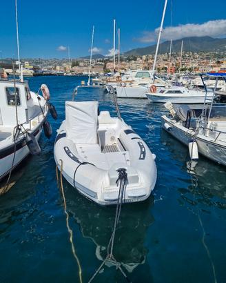 Gommone Northstar 550RX con carrello